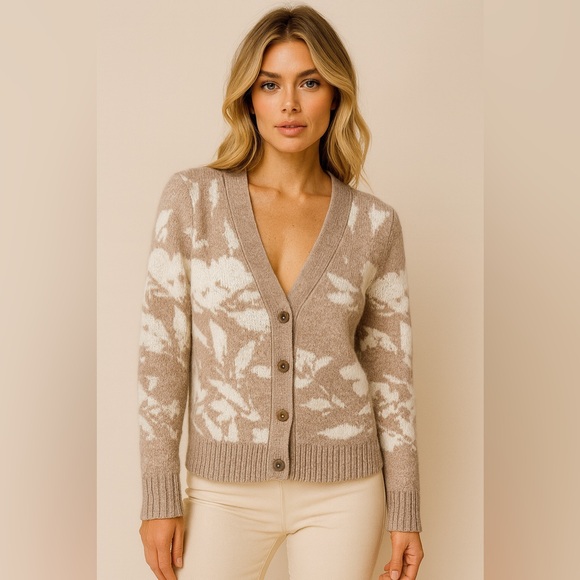 Sweaters - 976. Cashmere feel intarsia cardigan